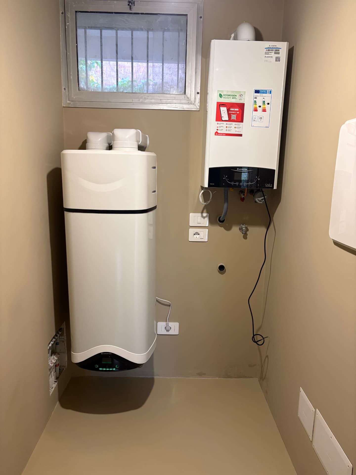Installazione caldaia e bollitore in locale tecnico